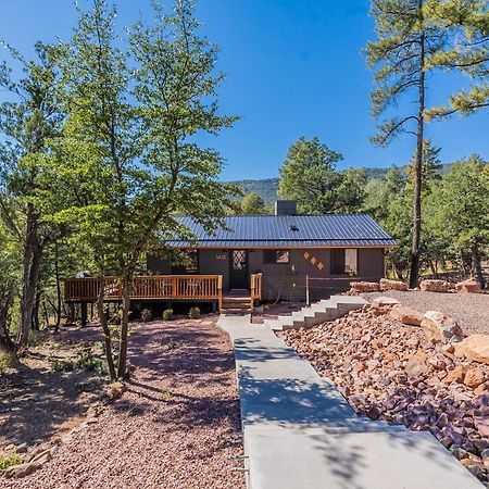 The Pine House - Cozy Mid-Century Modern, Pet-Friendly Villa Екстериор снимка