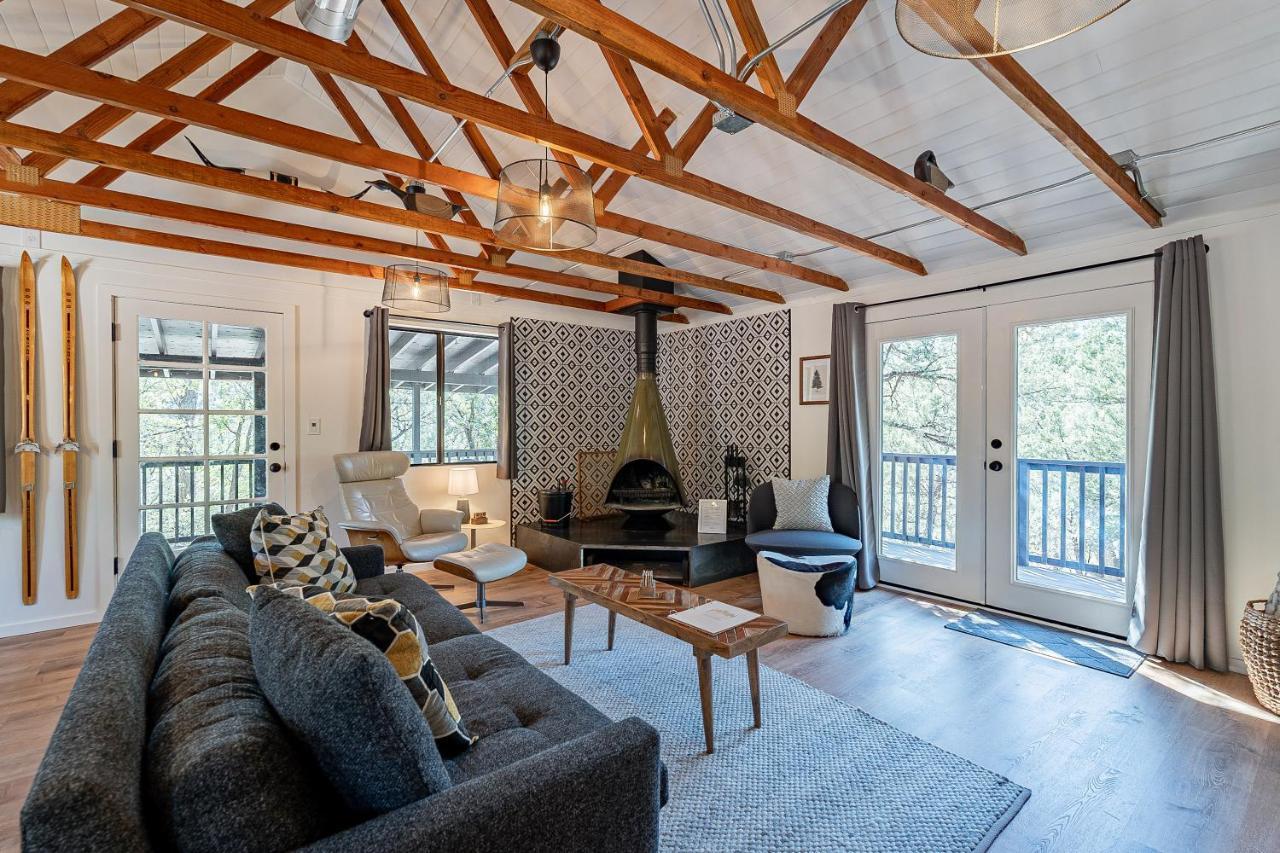 The Pine House - Cozy Mid-Century Modern, Pet-Friendly Villa Екстериор снимка