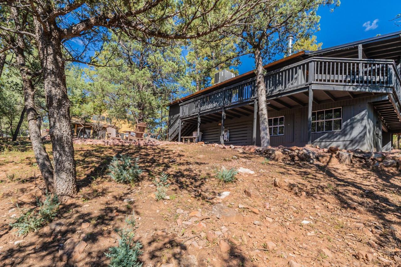 The Pine House - Cozy Mid-Century Modern, Pet-Friendly Villa Екстериор снимка