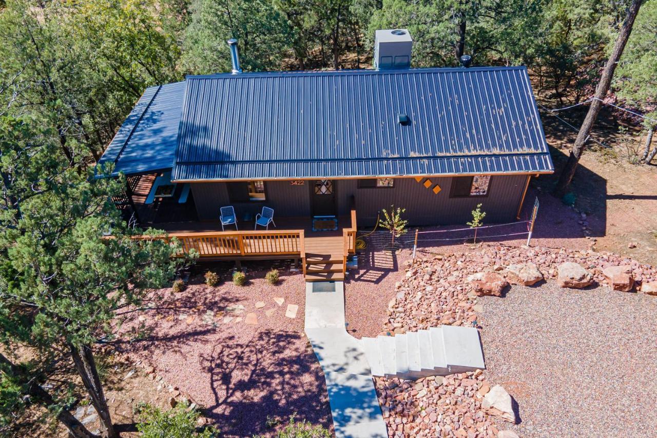 The Pine House - Cozy Mid-Century Modern, Pet-Friendly Villa Екстериор снимка